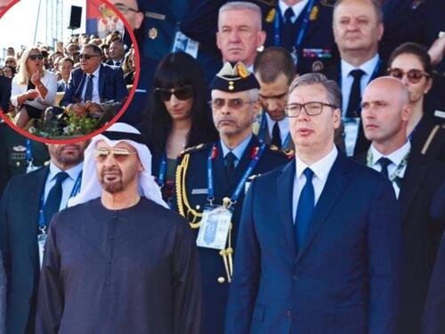 Video: Zajed napustio Vučićevu paradu, Dodik popunio praznu stolicu