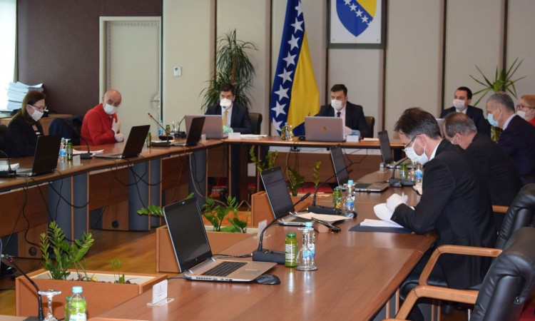 Vijeće ministara BiH odobrilo privremena otvaranja aerodroma Tuzla