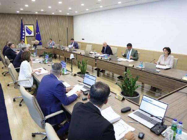 Usvojen Plan rasta, glasali Košarac i Amidžić