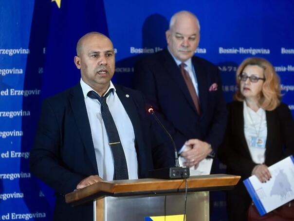 Vijeće nacionalnih manjina u BiH: Unaprijediti status u izbornom procesu