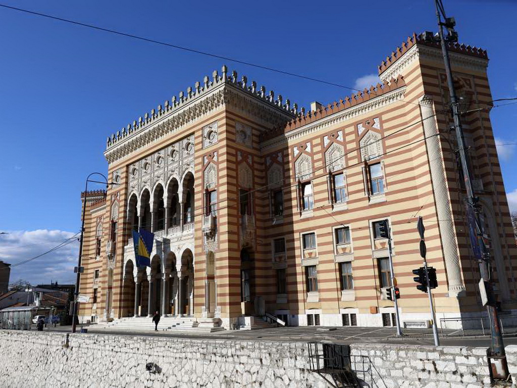 Vijećnica: Izložba "Underground-Pod zemljom" povodom 30 godina od genocida u Srebrenici