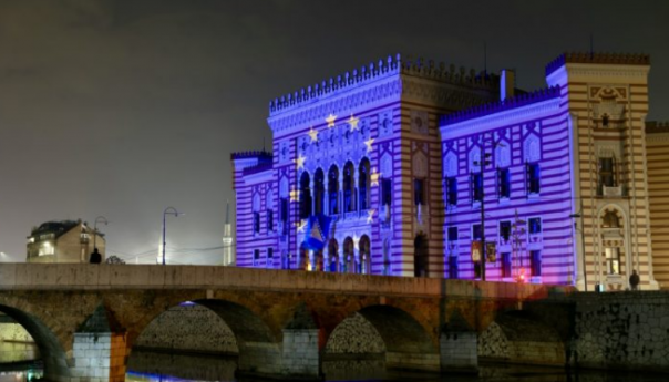 Vijećnica večeras u bojama zastave Evropske unije