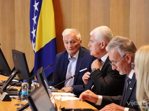 Vijesti.ba na licu mjesta, hitna sjednica Doma naroda BiH