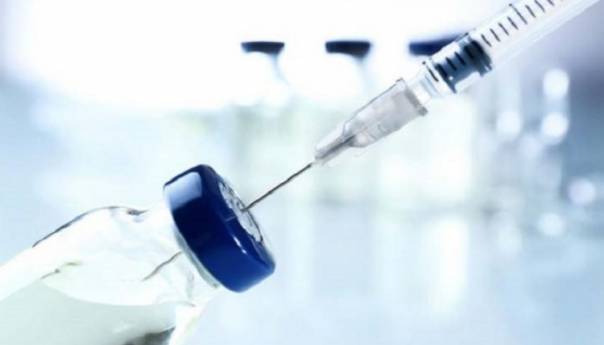 Vijetnam će kupiti rusku vakcinu protiv COVID-19