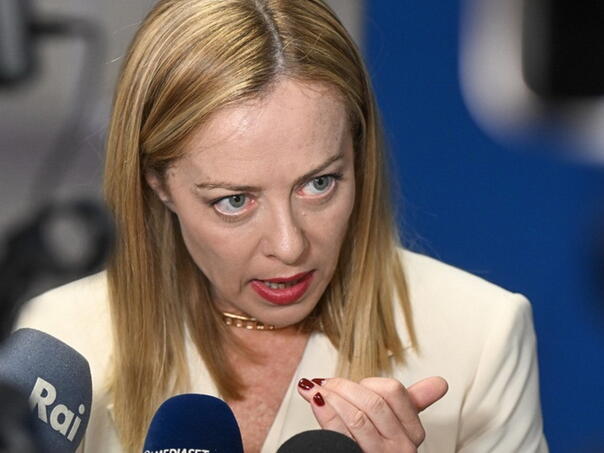 Viralan video: Kako objasniti bizarne grimase talijanske premijerke na NATO-ovom samitu?