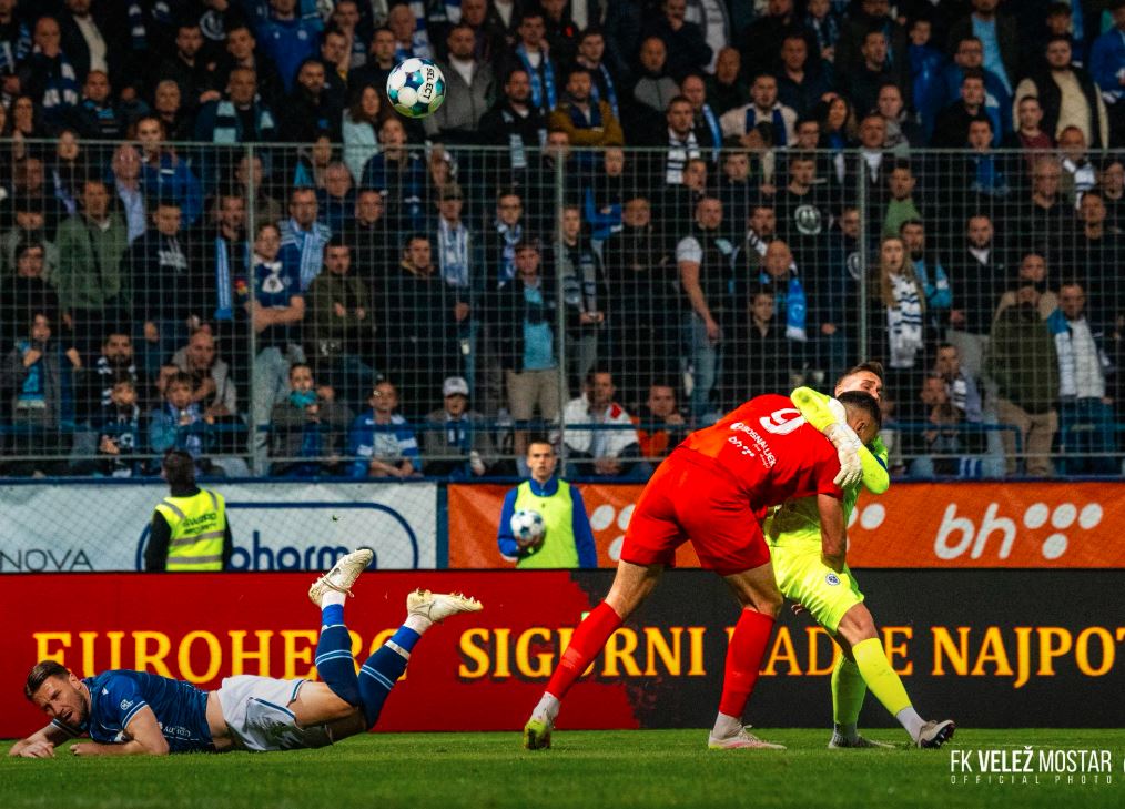 Viralna objava Veleža: Našalili se na račun Spahića i Muftića