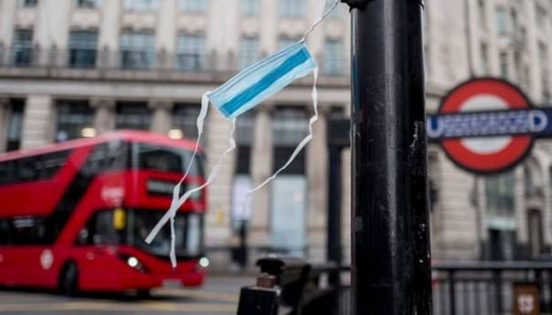 Virus korona izvan kontrole u Britaniji