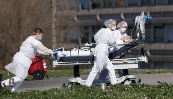 U najtežem danu pandemije u Španiji preminulo 514 osoba