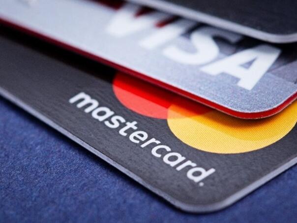 Visa i Mastercard produžavaju ograničenje naknada za strance u EU