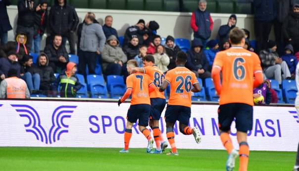 Višća majstorskim volejom oduševio ljubitelje nogometa u Turskoj