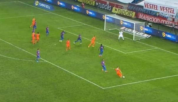 Višća postigao sjajan gol za Bašakšehir