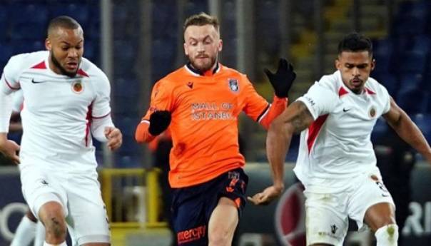 Višća s dva gola prelomio meč i odveo Basaksehir do trijumfa