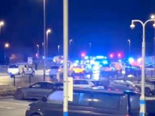 Više ljudi izbodeno nožem u vozu u Engleskoj