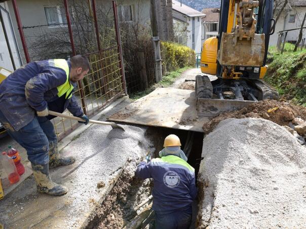 Više naselja u Sarajevu danas bez vode i struje