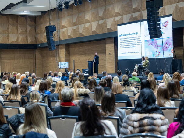 Više od 1.000 farmaceuta na simpoziju Komore FBiH: Oni su prva linija odbrane zdravlja pacijenata