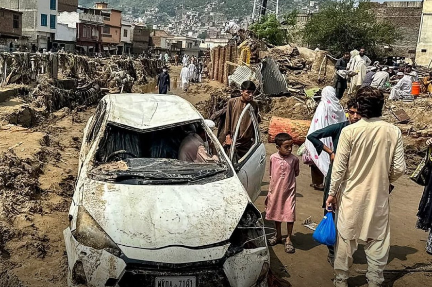 Više od 300 poginulih u poplavama u Pakistanu od petka: "Izgledalo je kao sudnji dan"