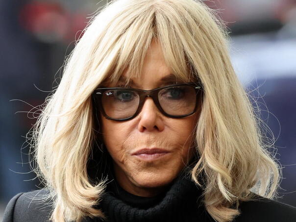 Više od 300 žena podnijele tužbu protiv Brigitte Macron