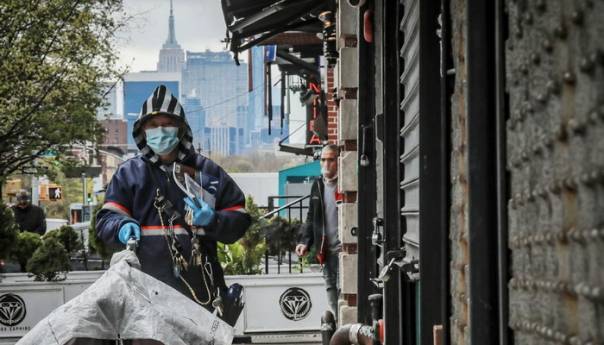 Više od 50 hiljada ljudi umrlo od koronavirusa u SAD-u