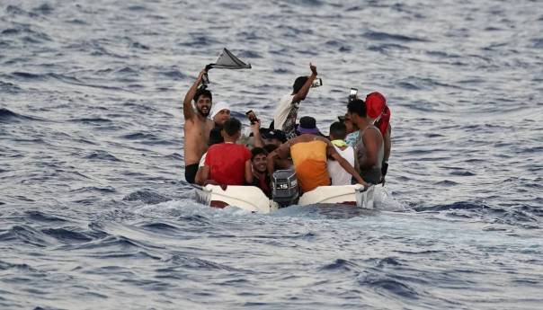 Više od 500 migranata stiglo na Lampedusu