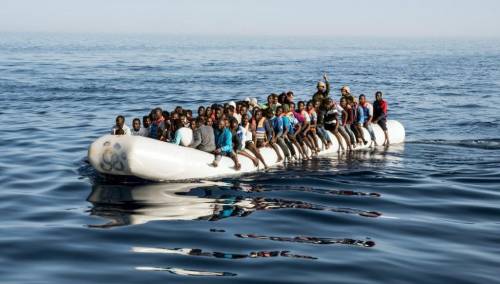 Više od 800 migranata iskrcalo se na Siciliji