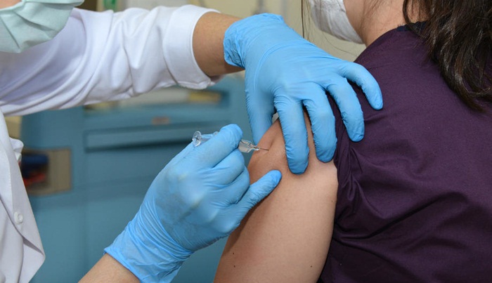 Više od četvrtine odraslih u EU odbilo bi cjepivo protiv covida-19