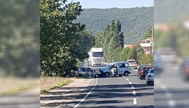 Više osoba povrijeđeno u sudaru kod Mostara