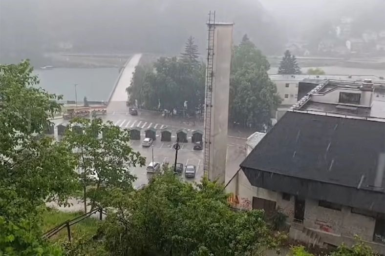 Višegrad pogodilo snažno nevrijeme: Ulice pod vodom, odroni na putu