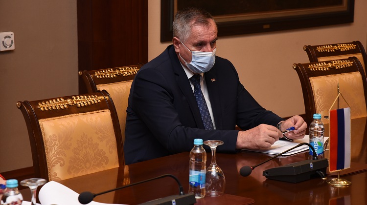 Višković najavio pomoć građanima Bosanske Kostajnice