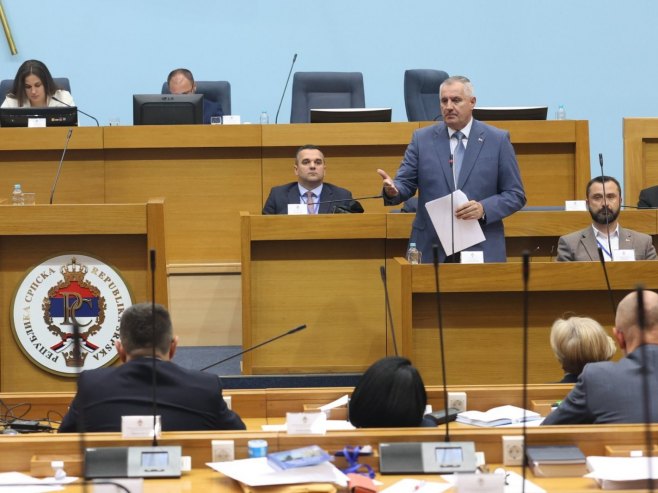 Višković o non-pejperu: Dodatno će produbiti krizu u BiH