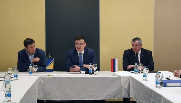 Višković prihvatio inicijativu Novalića: Usaglasiti mjere