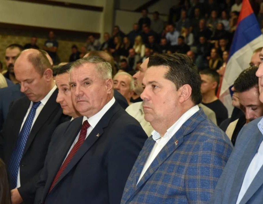 Višković prijetio otimanjem pola BiH, Stevandić vrijeđao strance