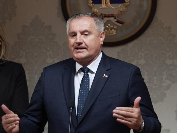 Višković: Protiv RS se vodi obojena revolucija, cilj je finansijski krah