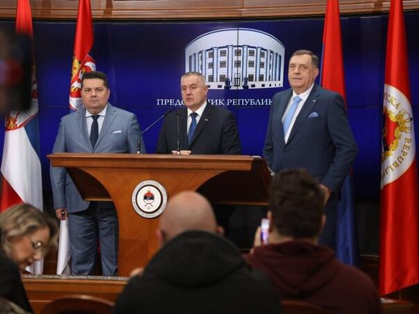 Višković: Pucate iz prazne puške, možda neko zapuca iz pune