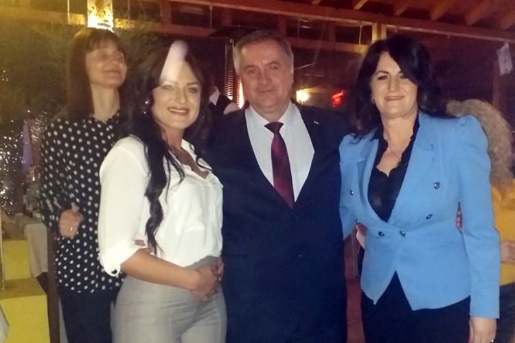 Višković: Žena je stub i u politici