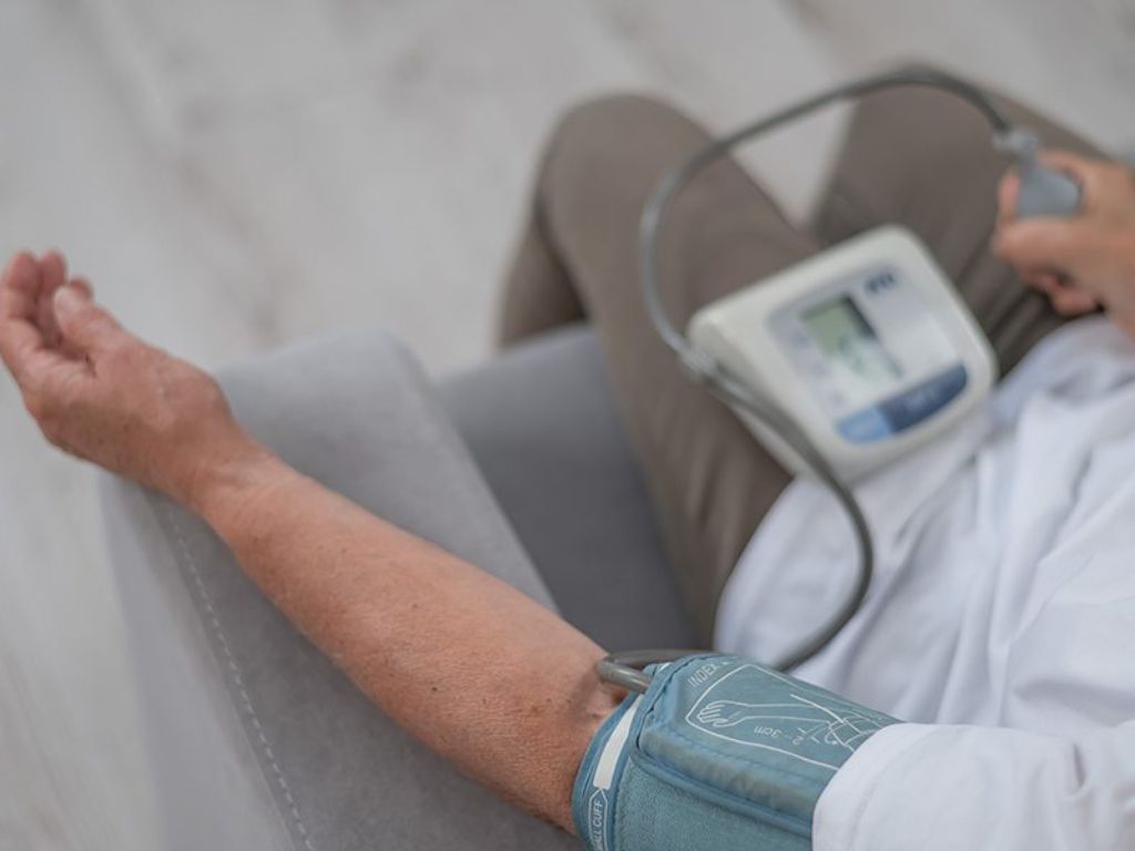 Visoke temperature mogu naglo sniziti krvni pritisak: Evo ka