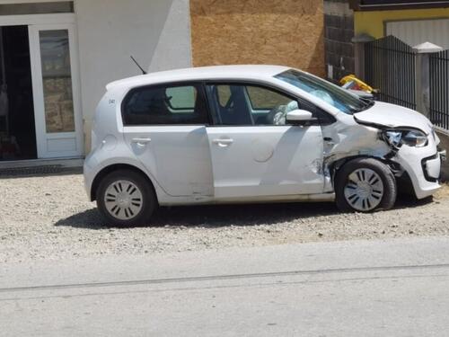 Visoko: Uhapšen vozač ukradenog auta ViK-a nakon potjere i sudara s policijom