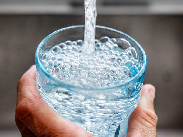 "Vječna hemikalija" u ogromnim količinama pronađena u hrani i vodi za piće