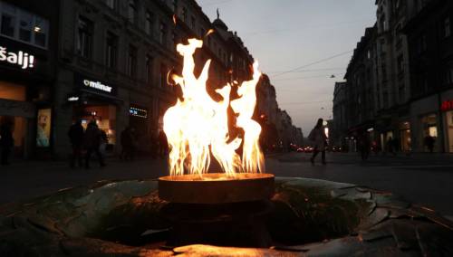 Vječna vatra u Sarajevu ponovo upaljena