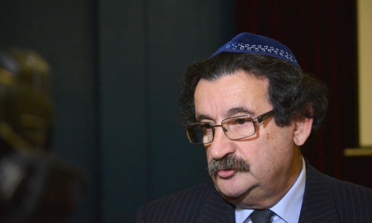 Vjernici prinuđeni da praznik i Seder veče obilježe putem Youtubea