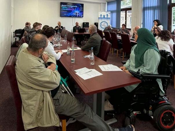 Kako vještačka inteligencija može unaprijediti prava osoba s invaliditetom? Sarajevo okupilo stručnjake i aktiviste
