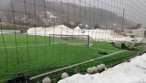Vjetar uništio balon salu SFK-a Libero u Goraždu