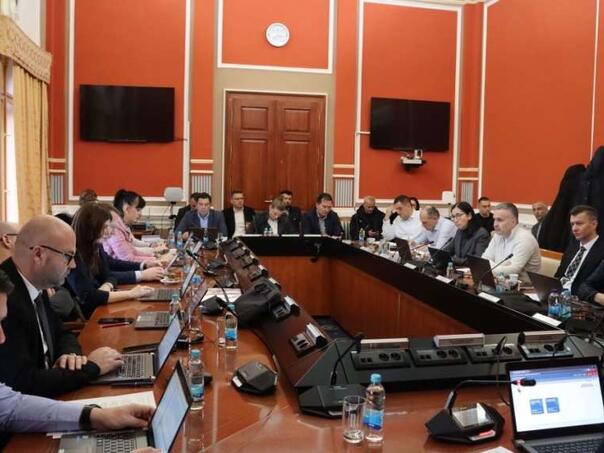 Vlada Brčkog utvrdila broj učenika za upis u srednje škole