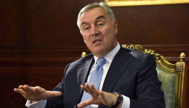 Vlada Crne Gore neće preživjeti januar 2022. godine