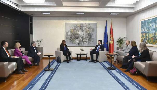 Vlada Crne Gore poziva zastupnike da izaberu sudce Ustavnog suda