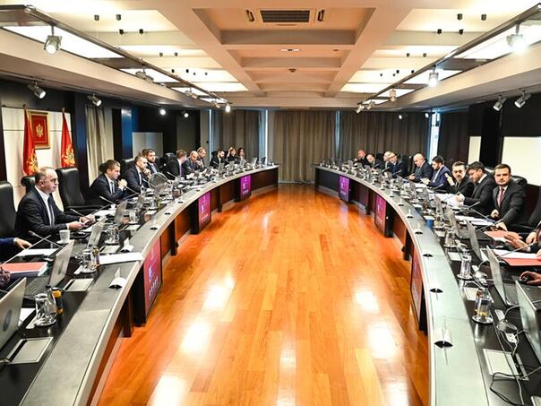 Vlada Crne Gore usvojila amandmane na prijedlog rezolucije o Srebrenici