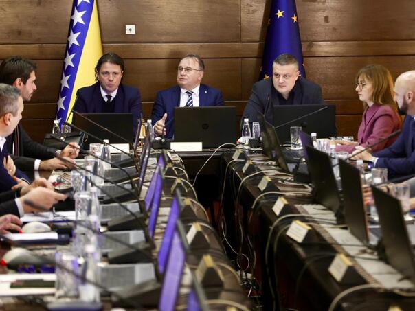 Vlada donijela uredbe o refundaciji i isplati pomoći, donosimo detalje!