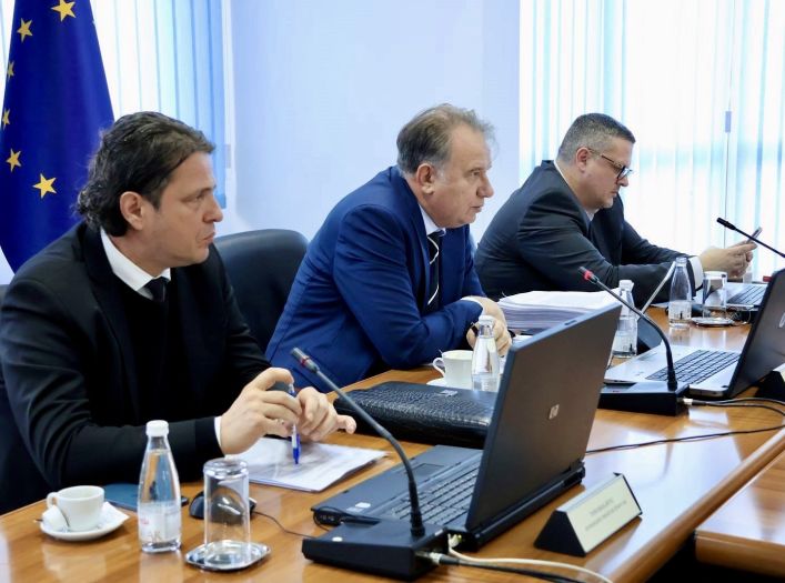 Vlada donijela Uredbu: Kako do prava na refundaciju dijela plate?