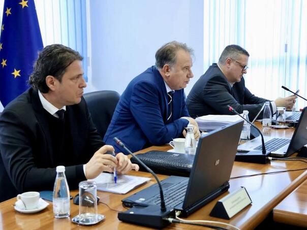 Vlada donijela Uredbu: Kako do prava na refundaciju dijela plate?