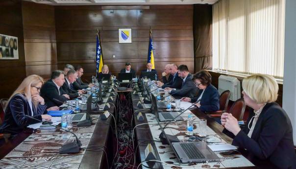 Vlada FBiH: 147 miliona KM za izgradnju autocesta i cesta