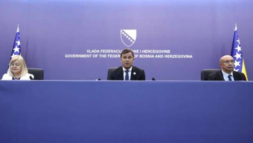 Vlada FBiH: 75 miliona KM kliničkim centrima i bolnicama